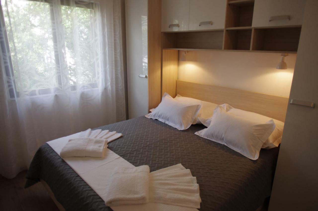 Apartments Sonja ポドゥゴラ エクステリア 写真